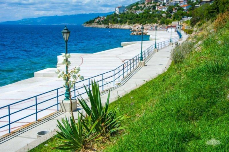 Apartament Corina & Franco Senj  Zewnętrze zdjęcie