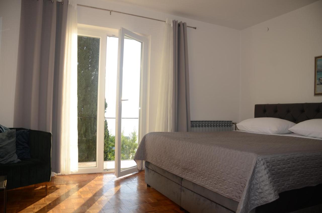 Apartament Corina & Franco Senj  Zewnętrze zdjęcie